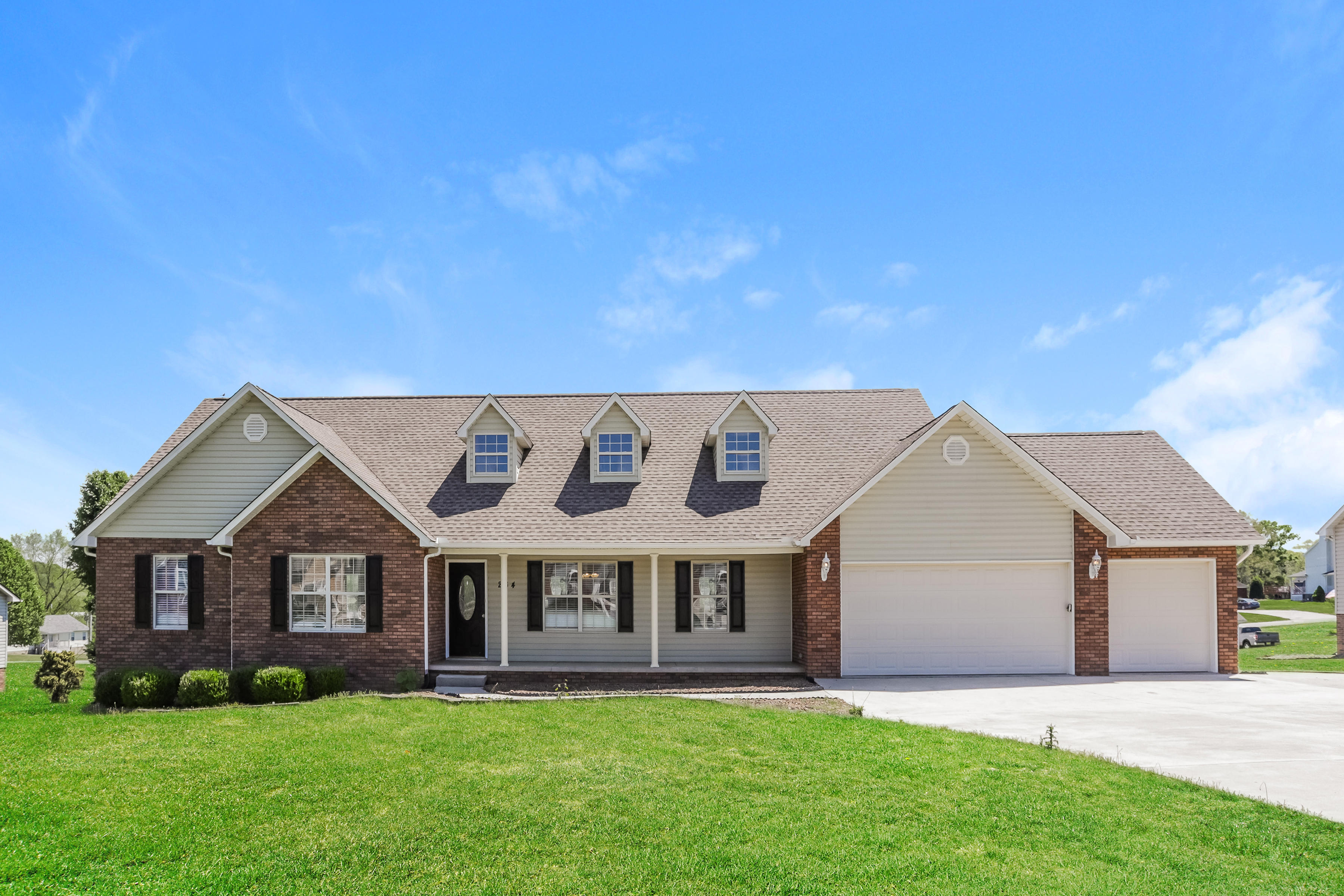 264 CYPRESS LN JACKSBORO, TN 37757
